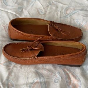 Women’s size 10 tod’s driving loafers
